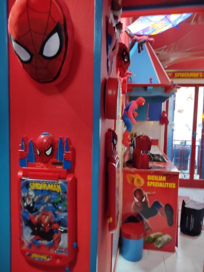Spiderman House Hotel Catania Exterior photo
