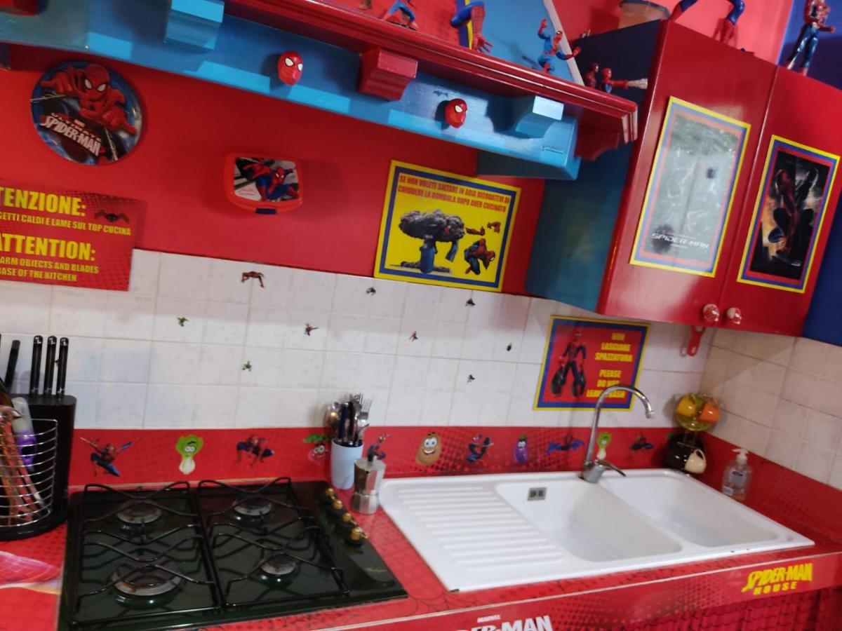 Spiderman House Hotel Catania Exterior photo