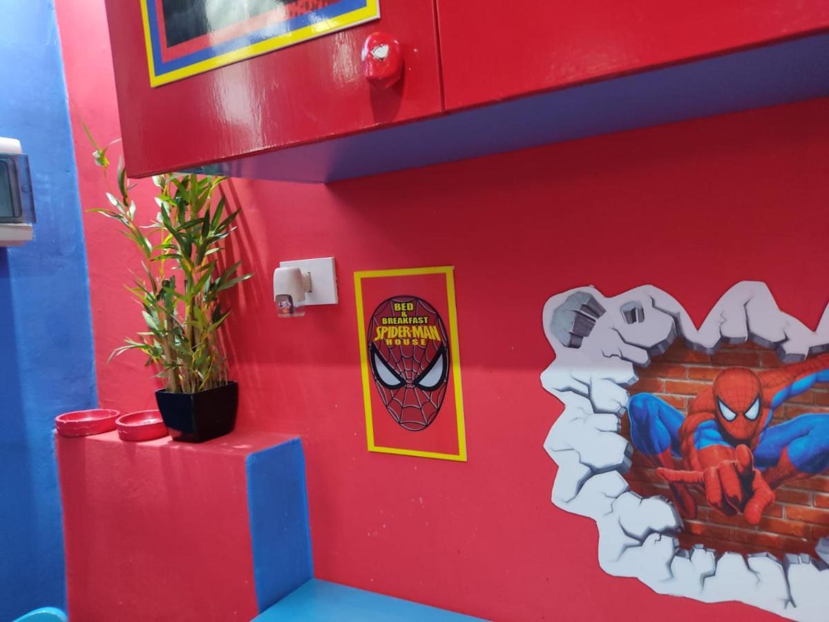 Spiderman House Hotel Catania Exterior photo